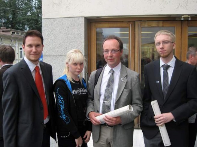 nuiva_manifesti Simon Elo.jpg